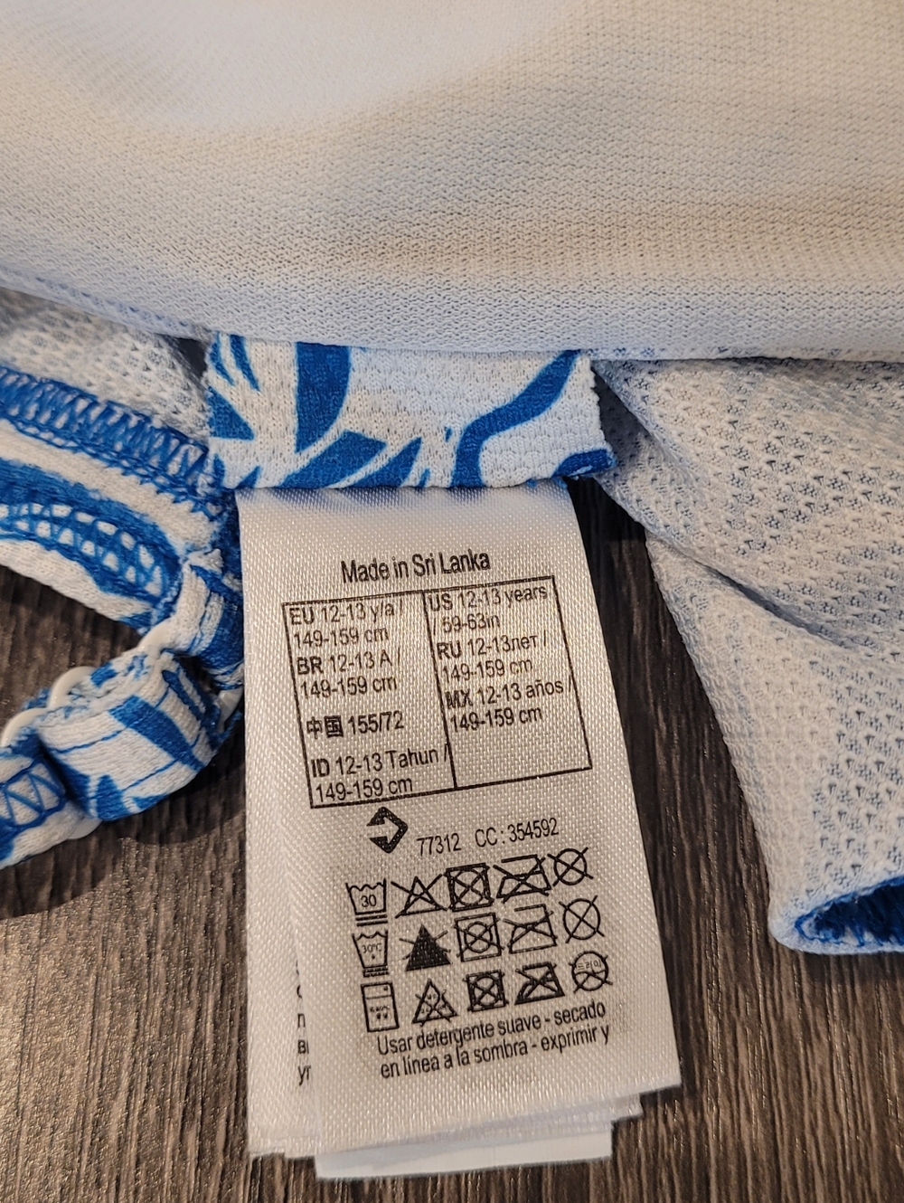 Decathalon Girl Swimsuit One Piece Blue and White Floral Size 12 - Picture 3 of 12